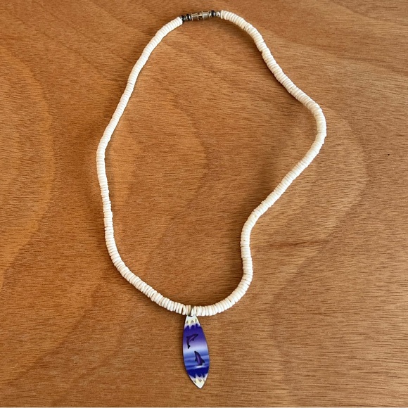 Jewelry - Authentic Vintage Y2K Puca Shell Necklace with Surfboard Shaped Dolphin Charm